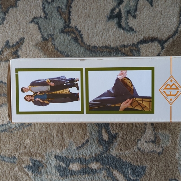 New Eddie Bauer Home Stadium Blanket - Picture 5 of 5